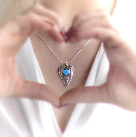 Necklace Aviv - A beautiful irregular long shape large heart with heart Opal