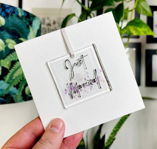 Glass Hanger / Card - Just Married