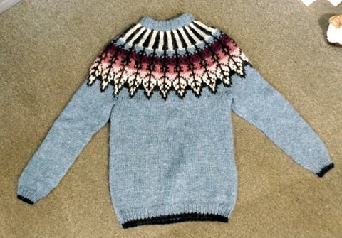 Icelandic Sweater - ladies medium / mens small