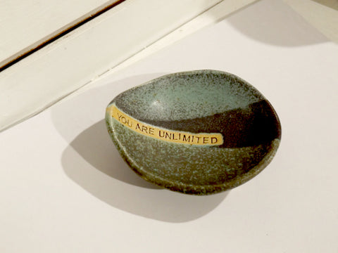 Jewellery dish with words