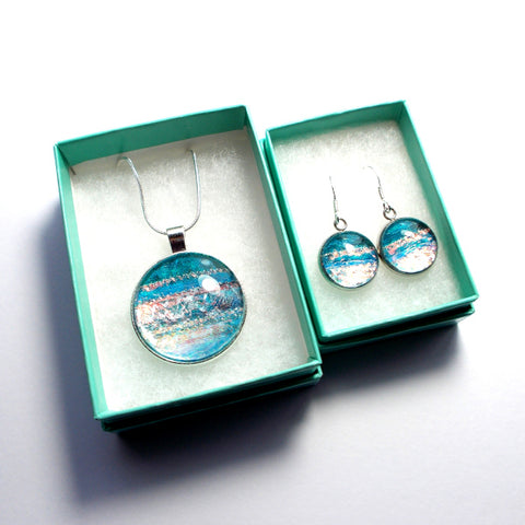 Pendant & Earrings Set