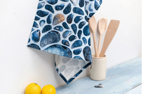 Mussel Bowl & Tea Towel Bundle Offer