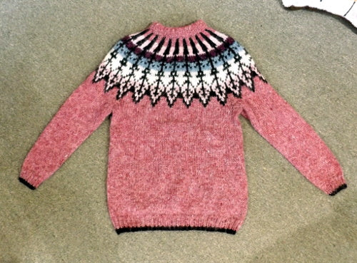 Icelandic Sweater - ladies medium / men's small